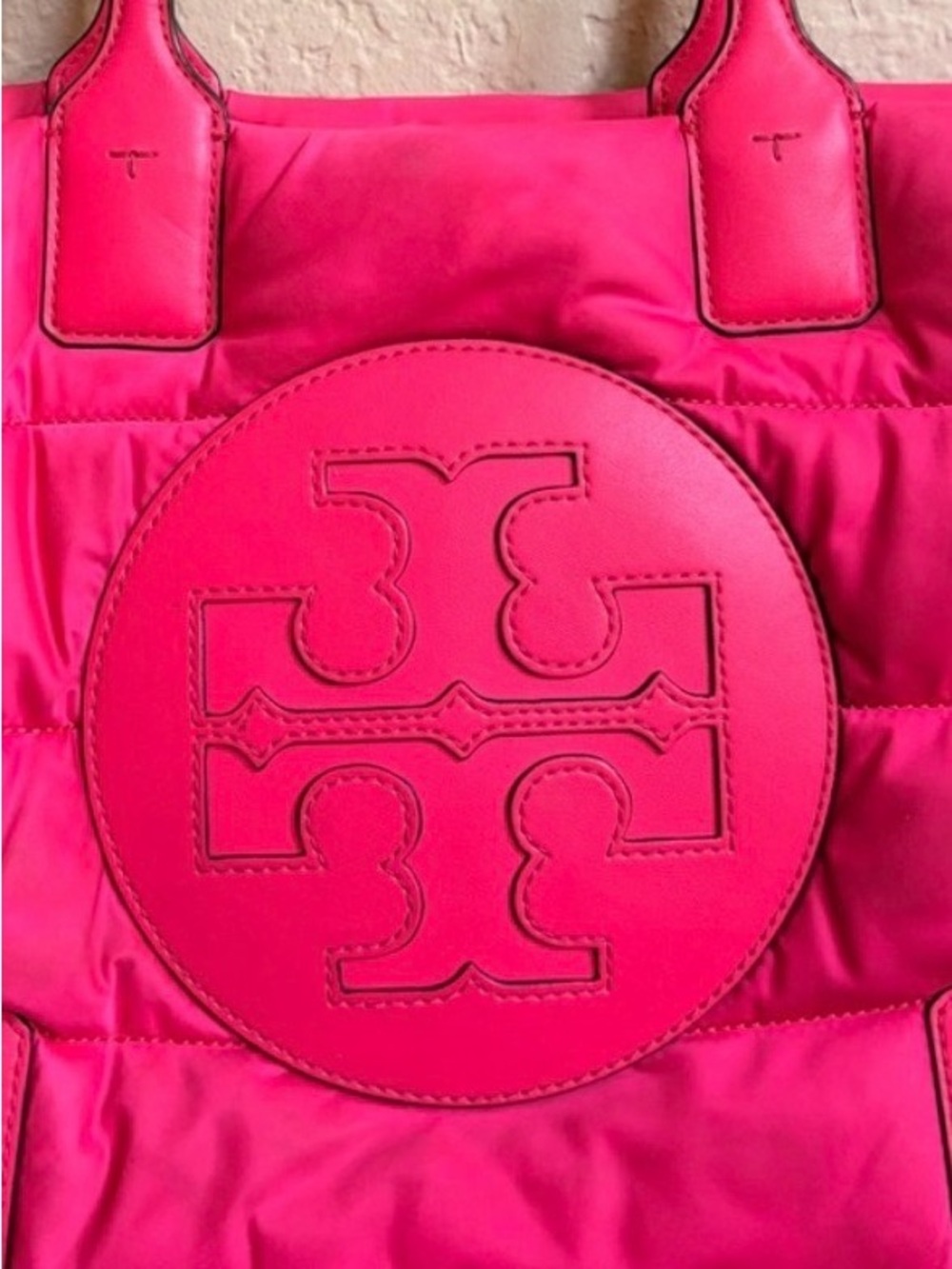 🌺Tory Burch Bright Pink Quilted Logo Tote